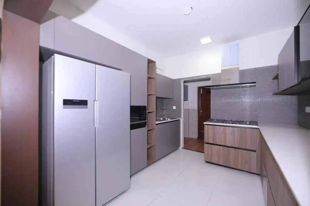 VRR Astoria Hotel & Convention Center