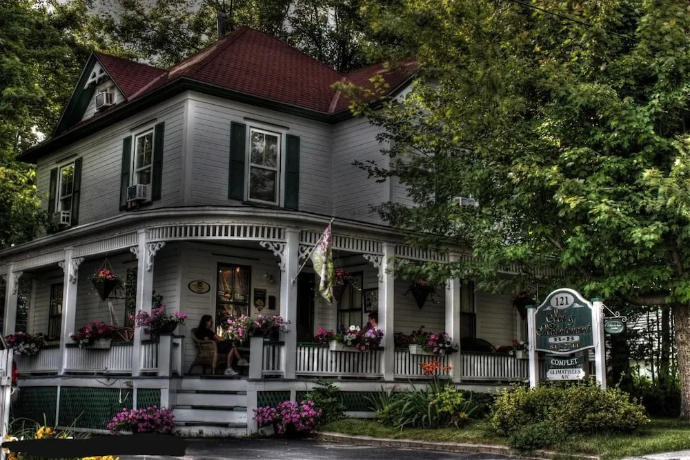 Ici & Maintenant
