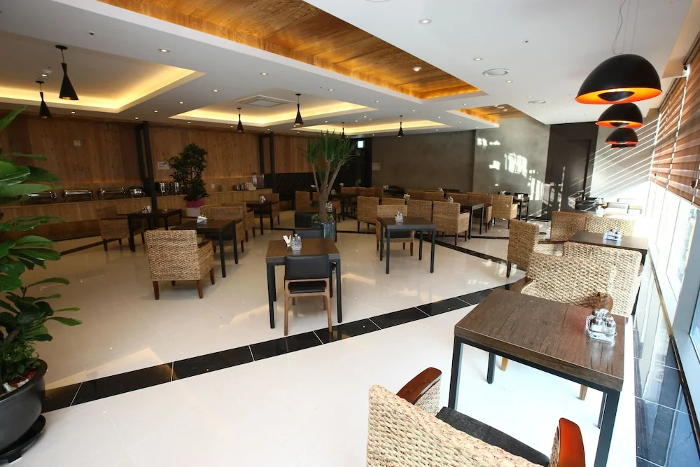 Incheon Ali Suite Hotel
