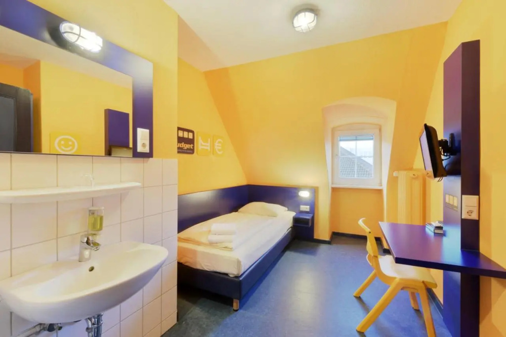 Bed’nBudget Expo-Hostel Dorms