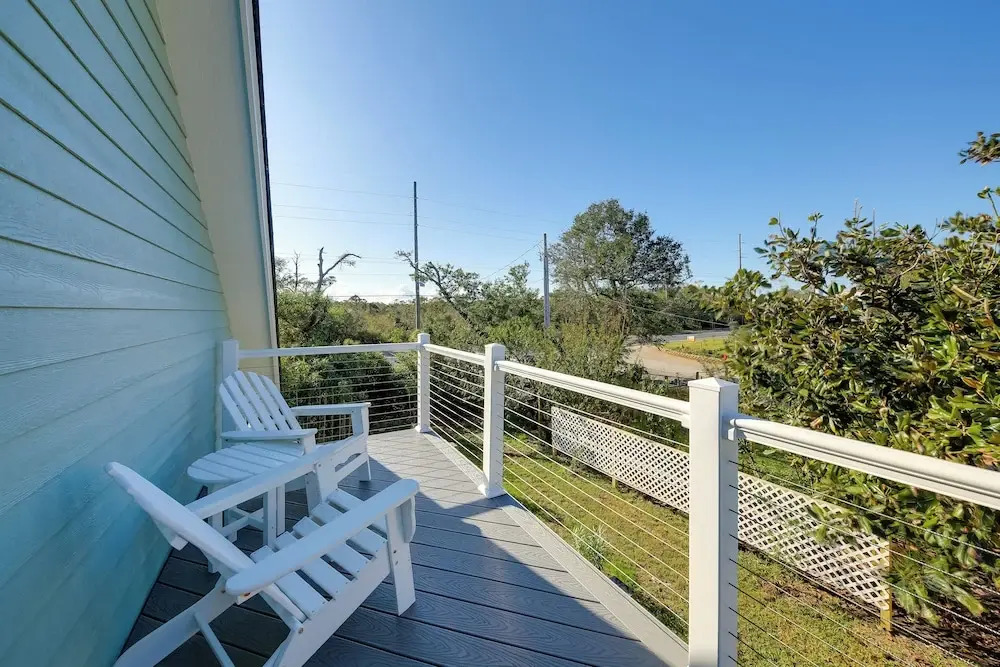 Seaside Cottage w/ Private Pier - 3 Miles to Beach