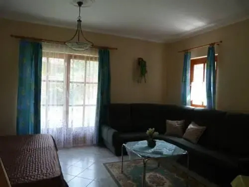Marika Apartmanház