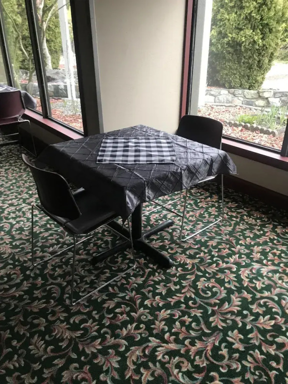 Airport Inn