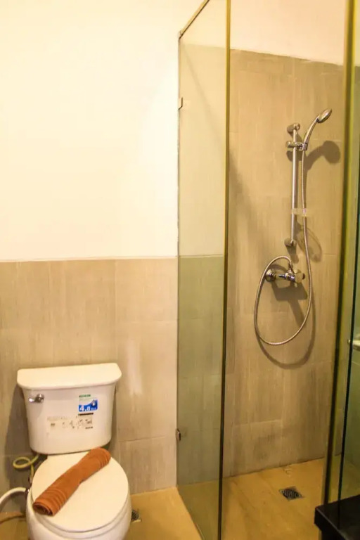 Homey and Warm 3BR Apartment at Ambassade Residences