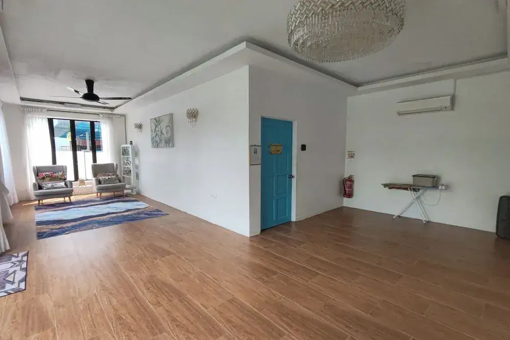 Aeden Villa Roomstay & Homestay