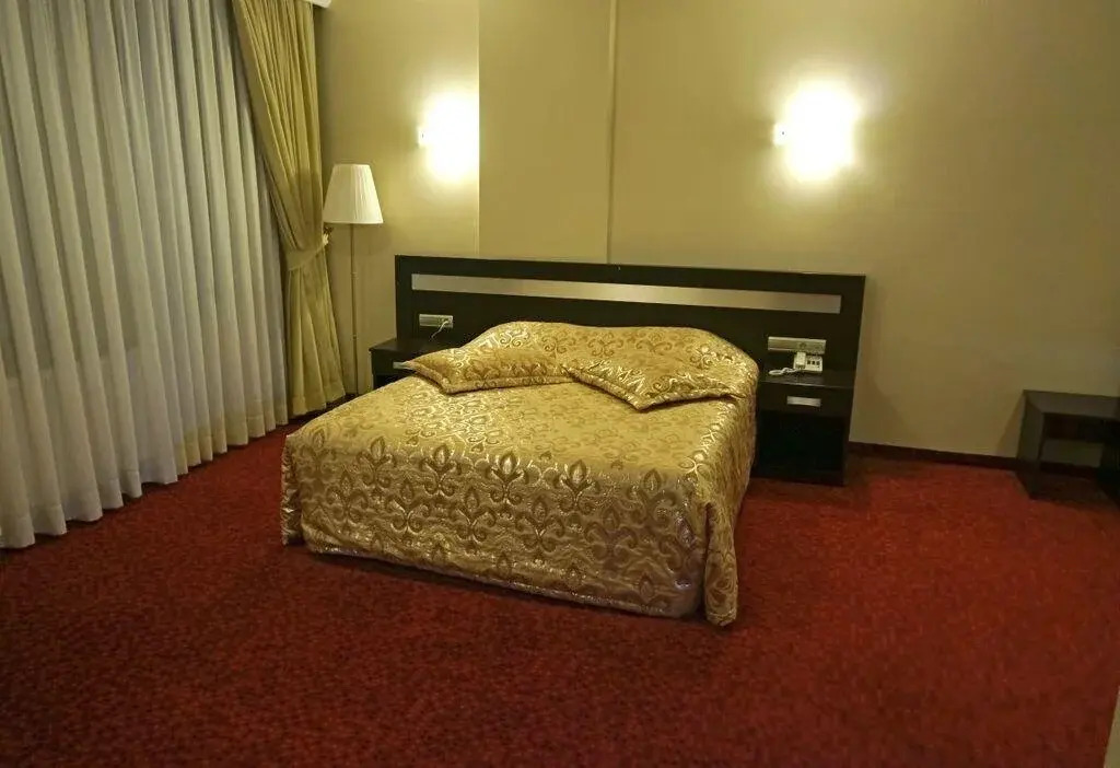Grand Park Hotel