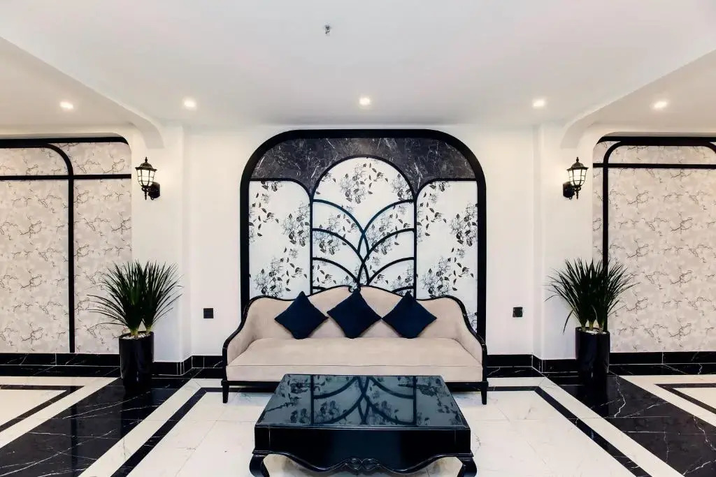 LION 3 HOTEL