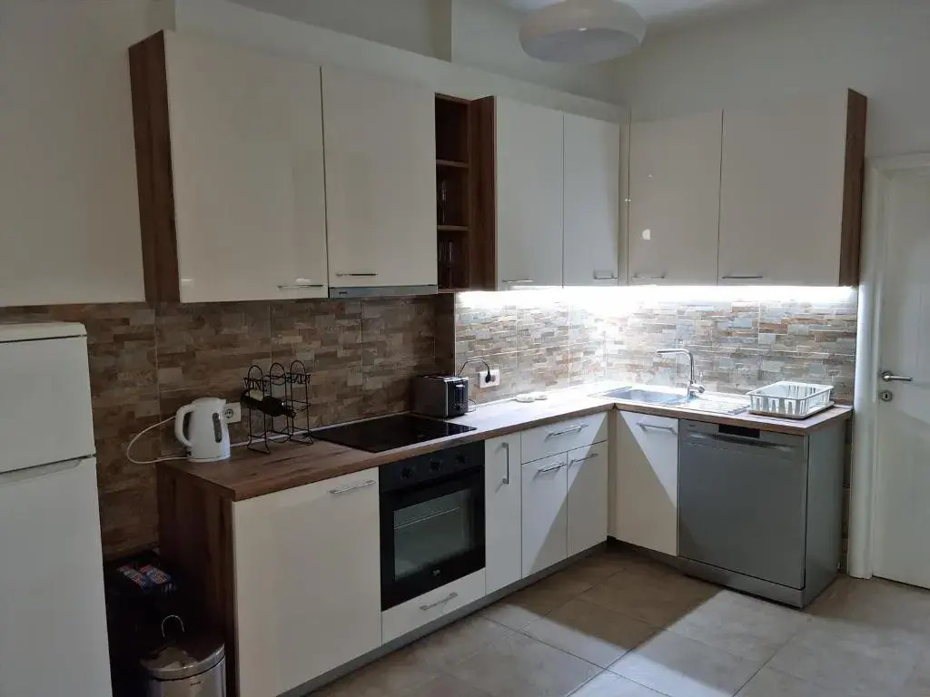 De Luxe Republic Square Apartment of 100sqm