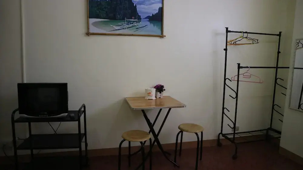 Willy's Pension House