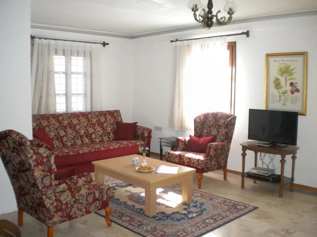 Sabah Gurses Villas