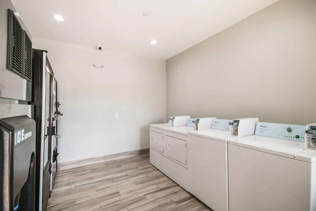 Americas Best Value Inn & Suites NE Houston Downtown I-610