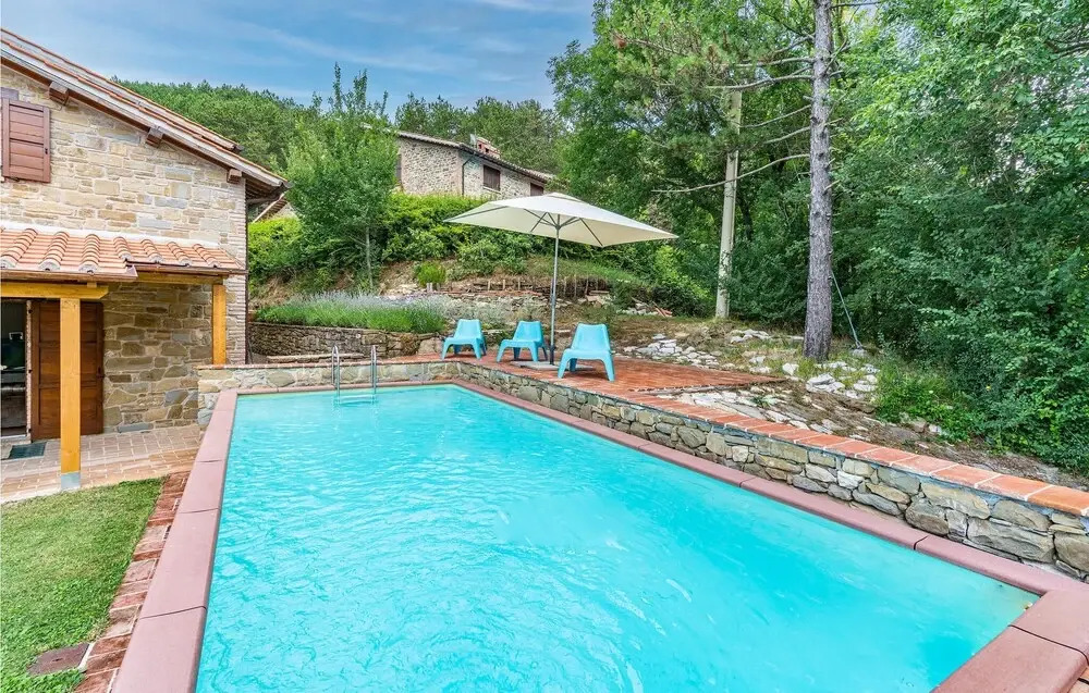 Awesome Home in Gubbio -pg- With 2 Bedrooms and Outdoor Swimming Pool