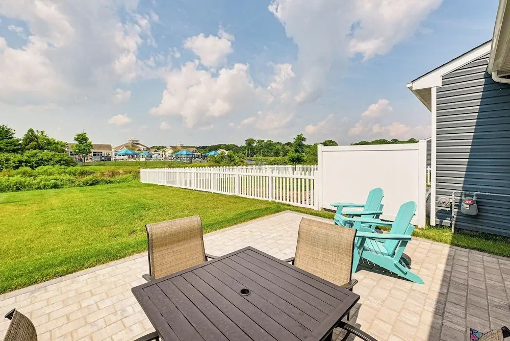 Pool Access & Beach Shuttle: Millville Townhome!
