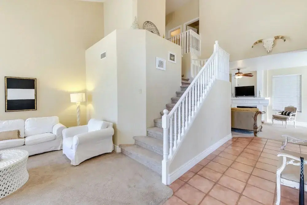 Pool & Spa! Goodyear Home, 1 Mi to Golfing