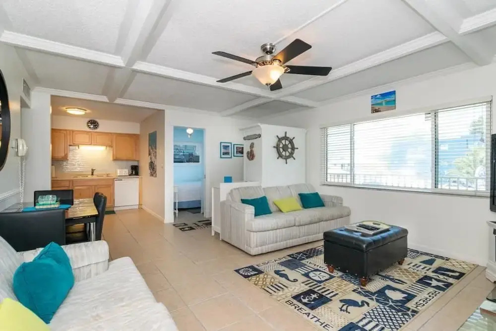 Palm Cay 3