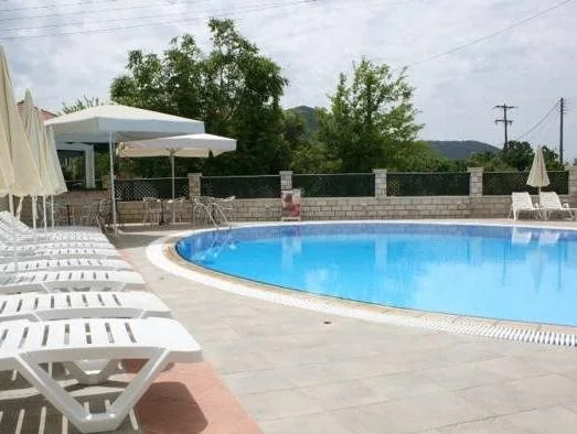 Konstantinos Hotel & Apartments I