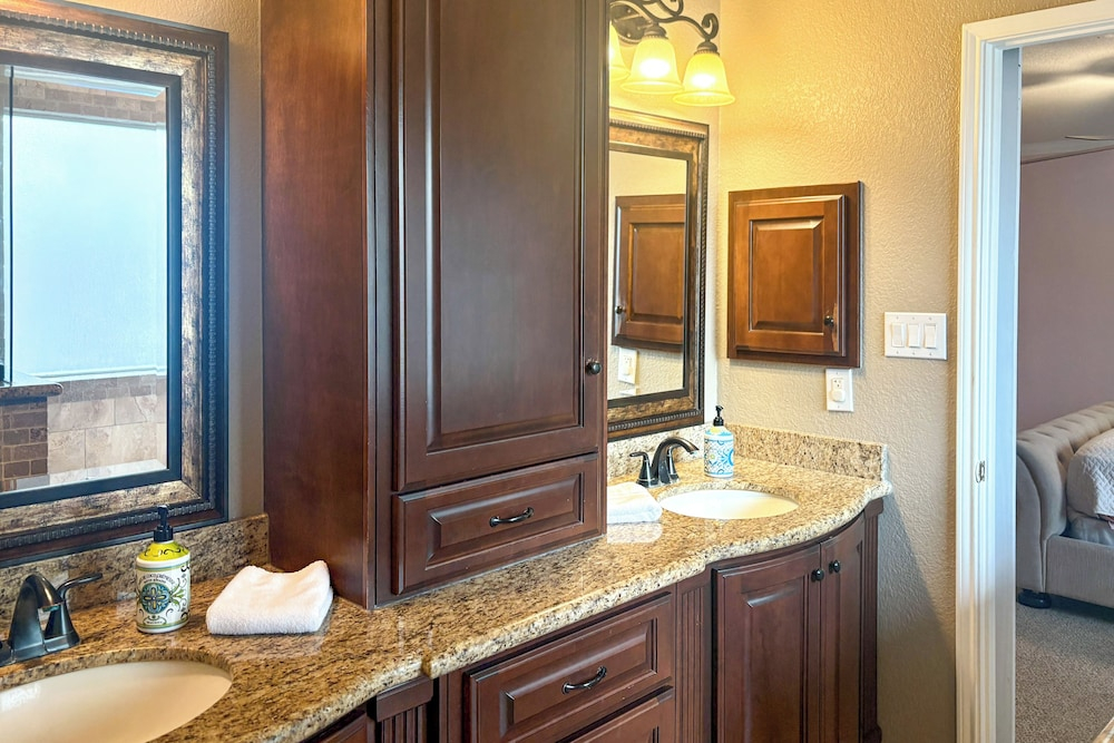 Luxe Home 30 Miles to Houston w/ Pool & Grill