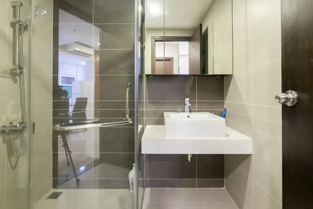 Sunrise City 2BR Luxury SWPool 30th