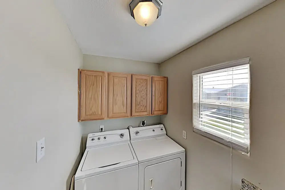 2003sdou 2 Bedroom Home