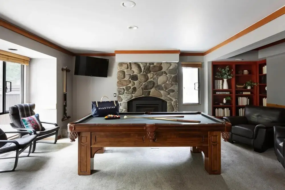 Salishan Lane - Skylight
