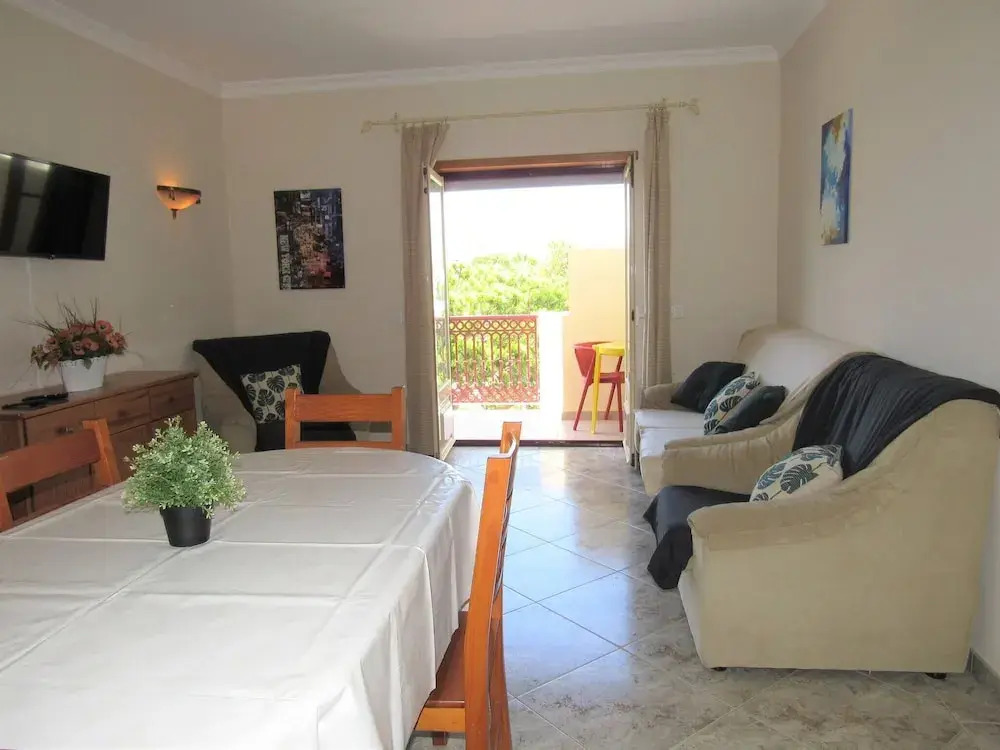 Albufeira Central Apartment 2 Rooms, Wifi, Pool