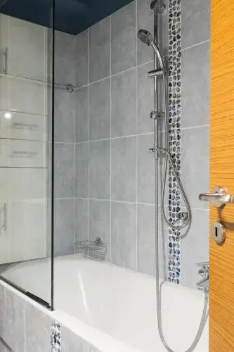 Three-Bedroom Apartment with Acropolis view