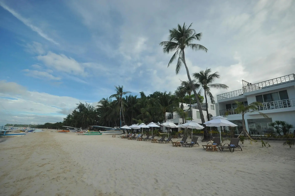 Boracay Ocean Club Beach Resort