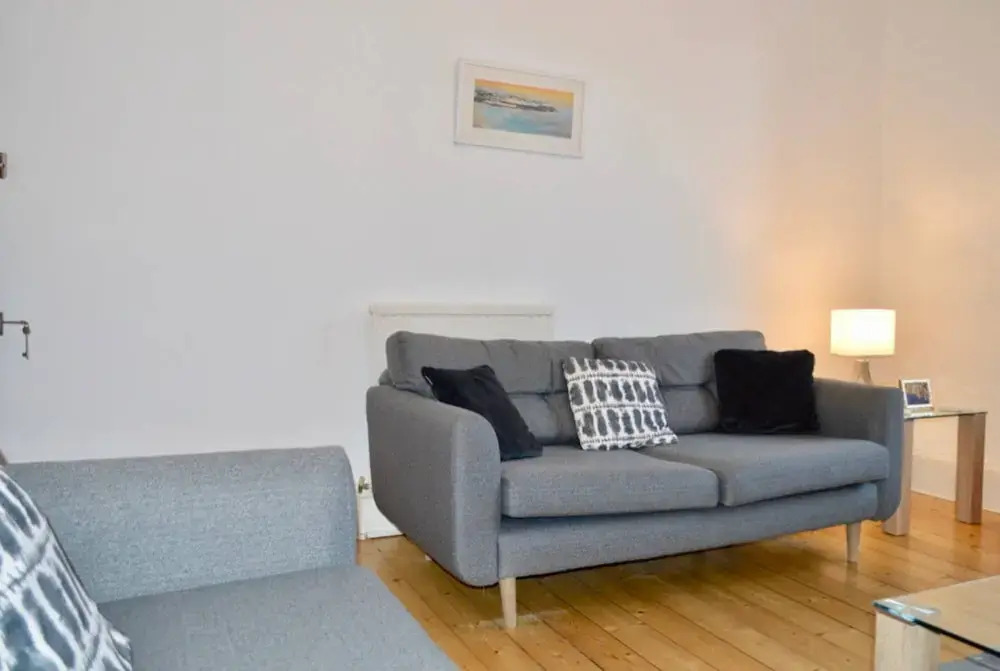 Modern and Bright 1 Bed Flat Near Leith