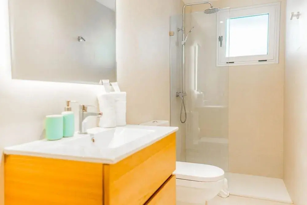 2 bed Penthouse Just Steps From the Beach