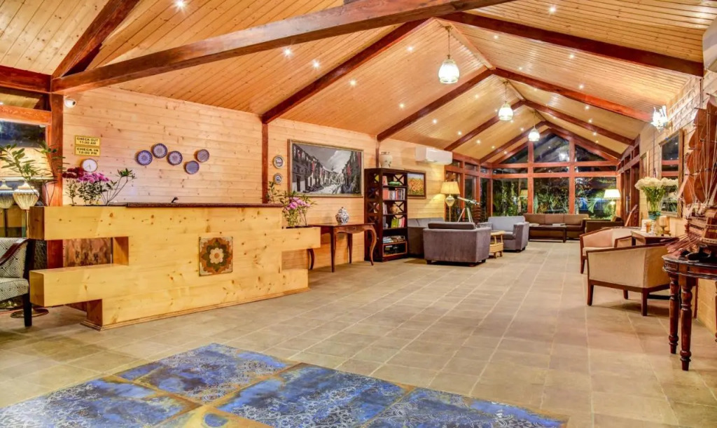 Treebo Premium Blue Mountain Resort with Swimming Pool