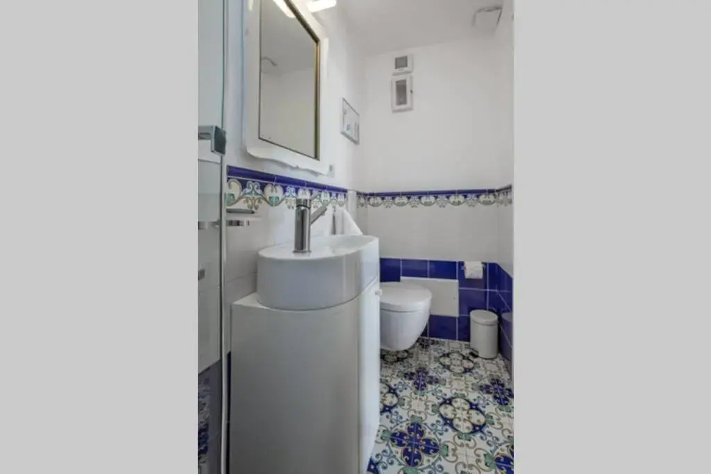 CASA BAKER luxury apartment