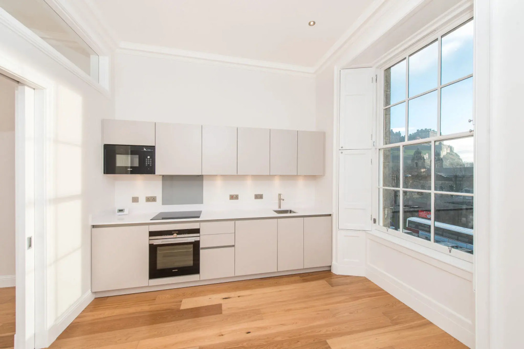 Destiny Scotland - Princes Street Residence