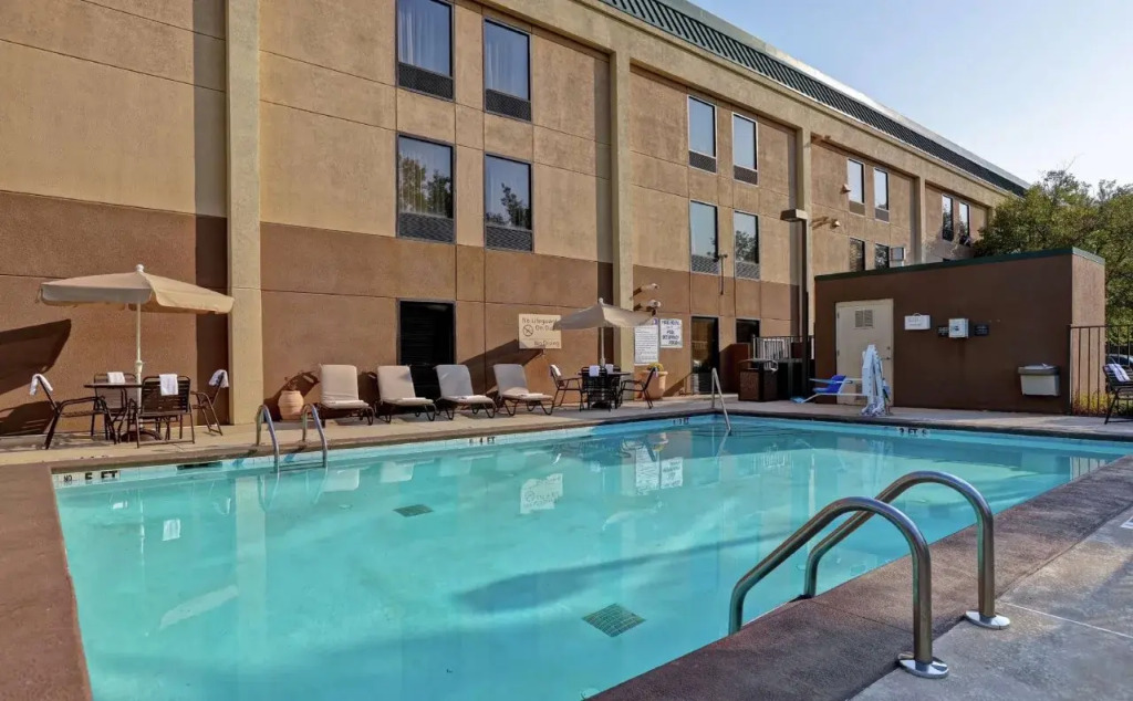 Hampton Inn Atlanta-Woodstock