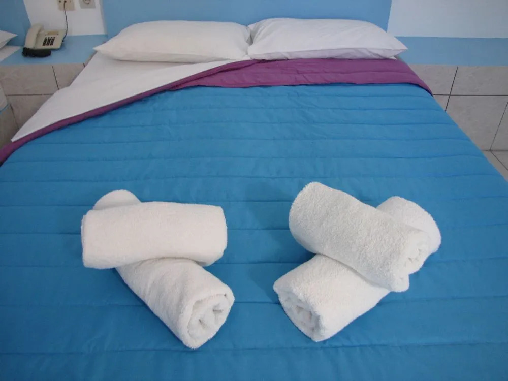 Studios Apartments Perivolos