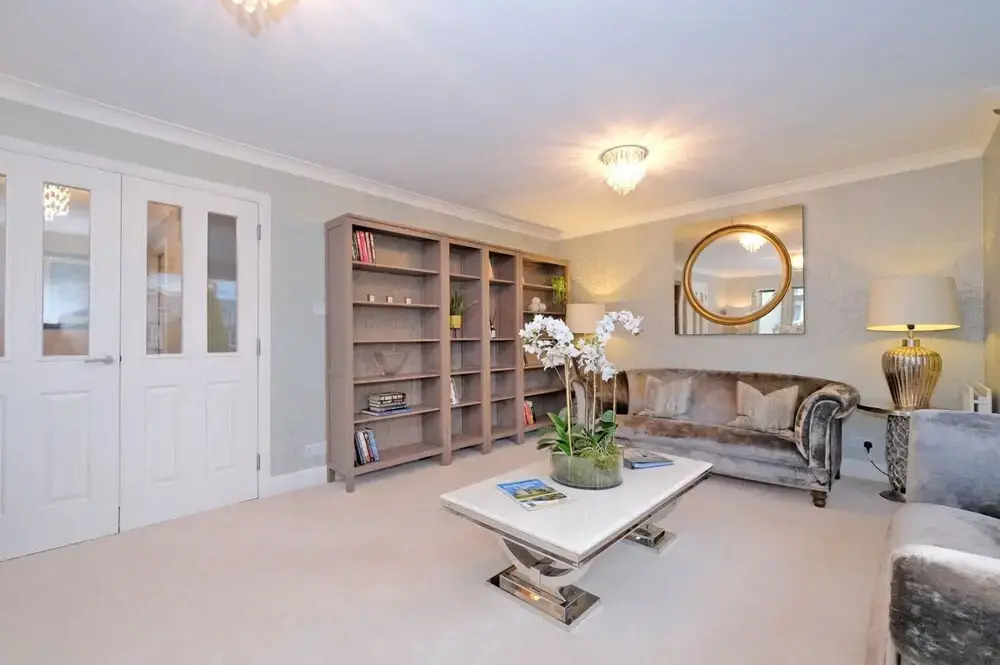 Bright Family Townhouse With Stunning Views Over Royal Deeside
