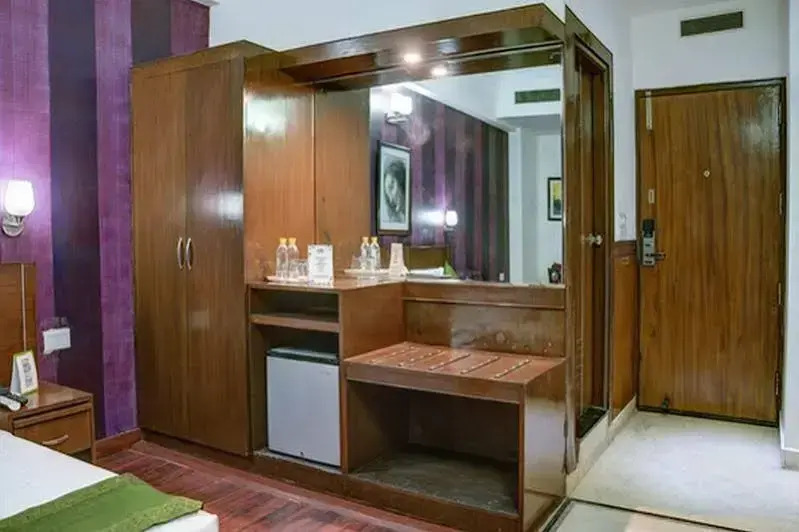 Treebo Corporate Suites Sector 62