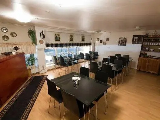 Morris Hotel