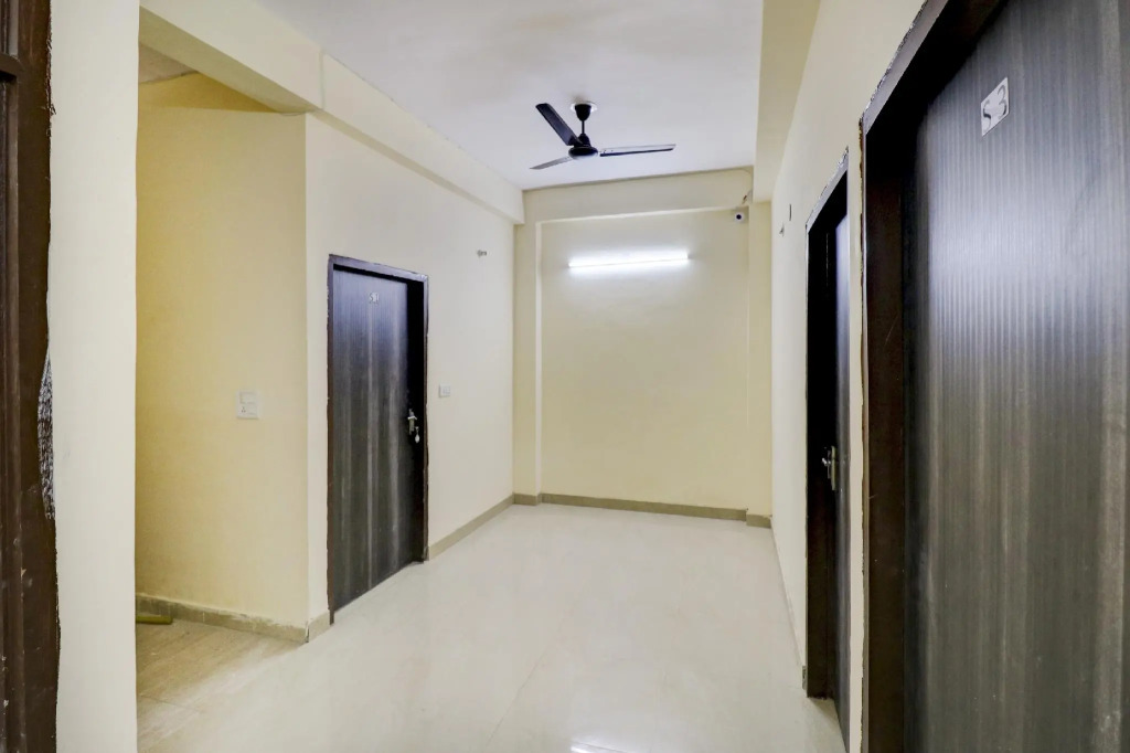 OYO 78587 Vip Residency