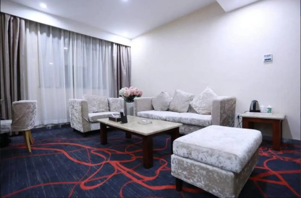 Xian Feilu Business Hotel