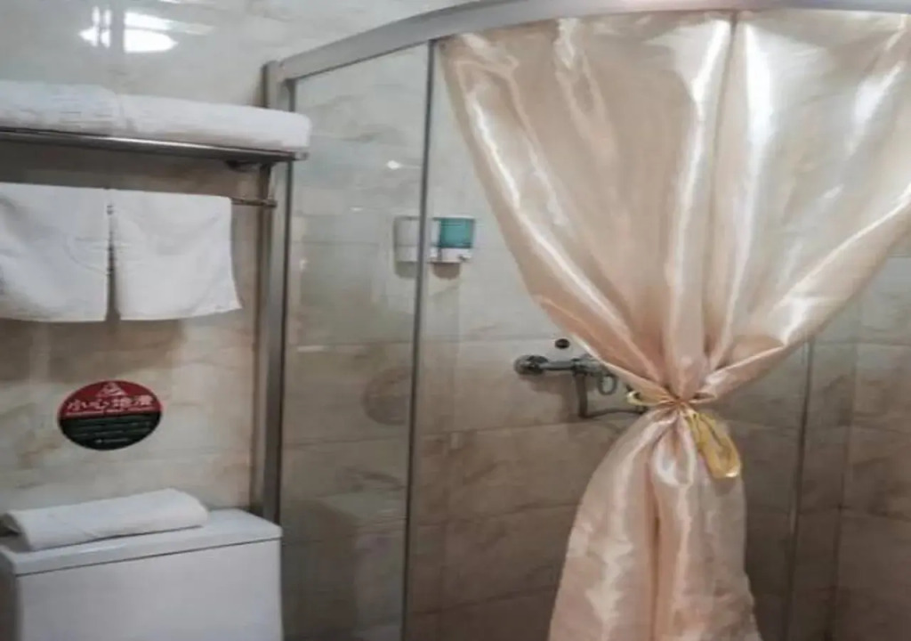 GreenTree Inn Lanzhou Zhongchuan Airport Commerce Street Express Hotel