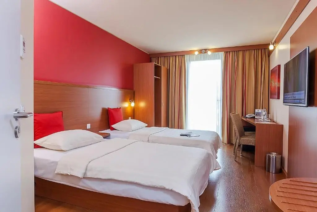Отель Premier Inn Frankfurt City Europaviertel