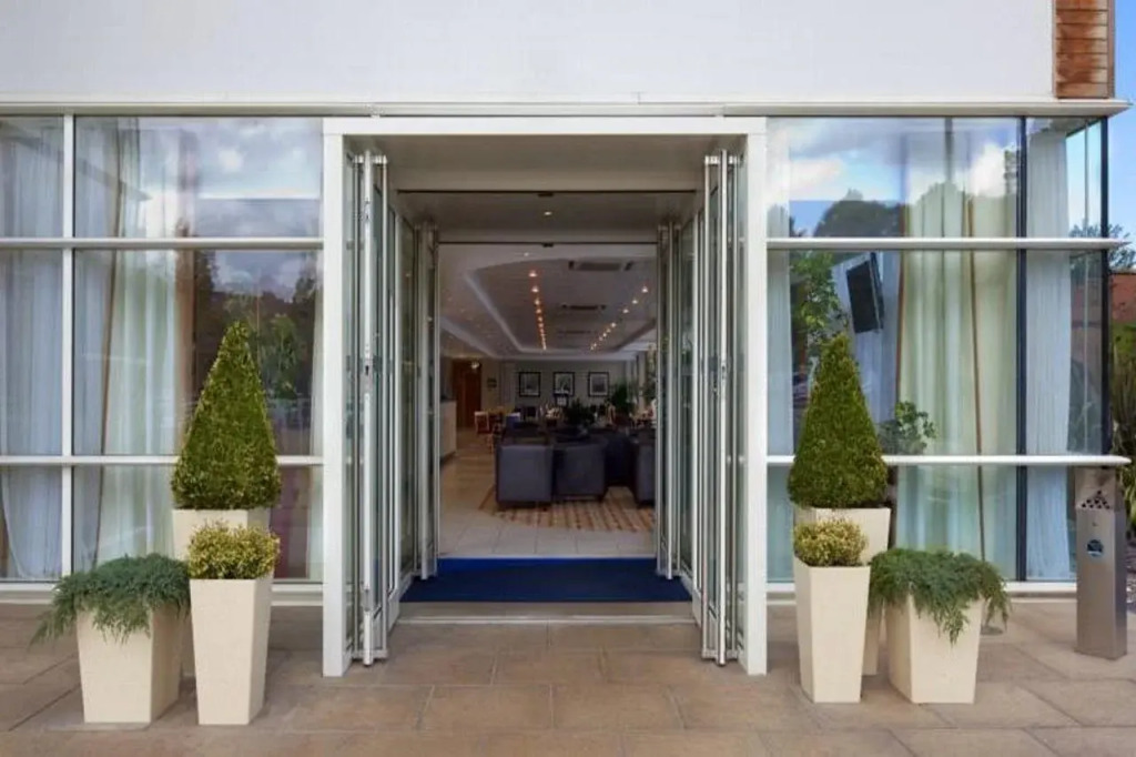 Holiday Inn Express, Chester Racecourse by IHG
