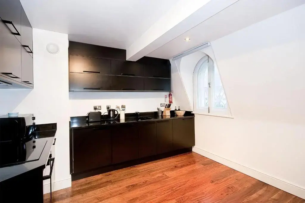 Apartment 4, 48 Bishopsgate by City Living London