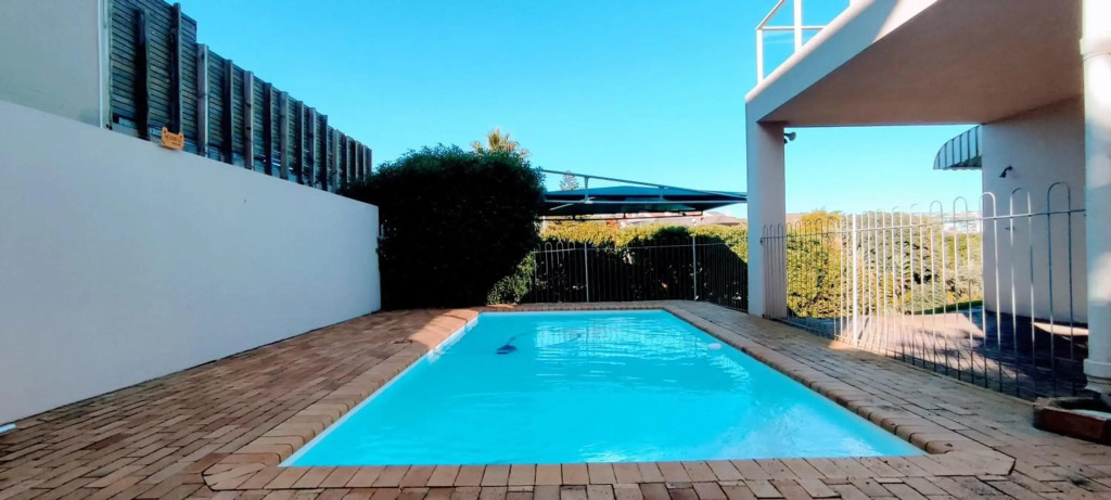 Our Seaside Villa - Walk to R 5 Beach