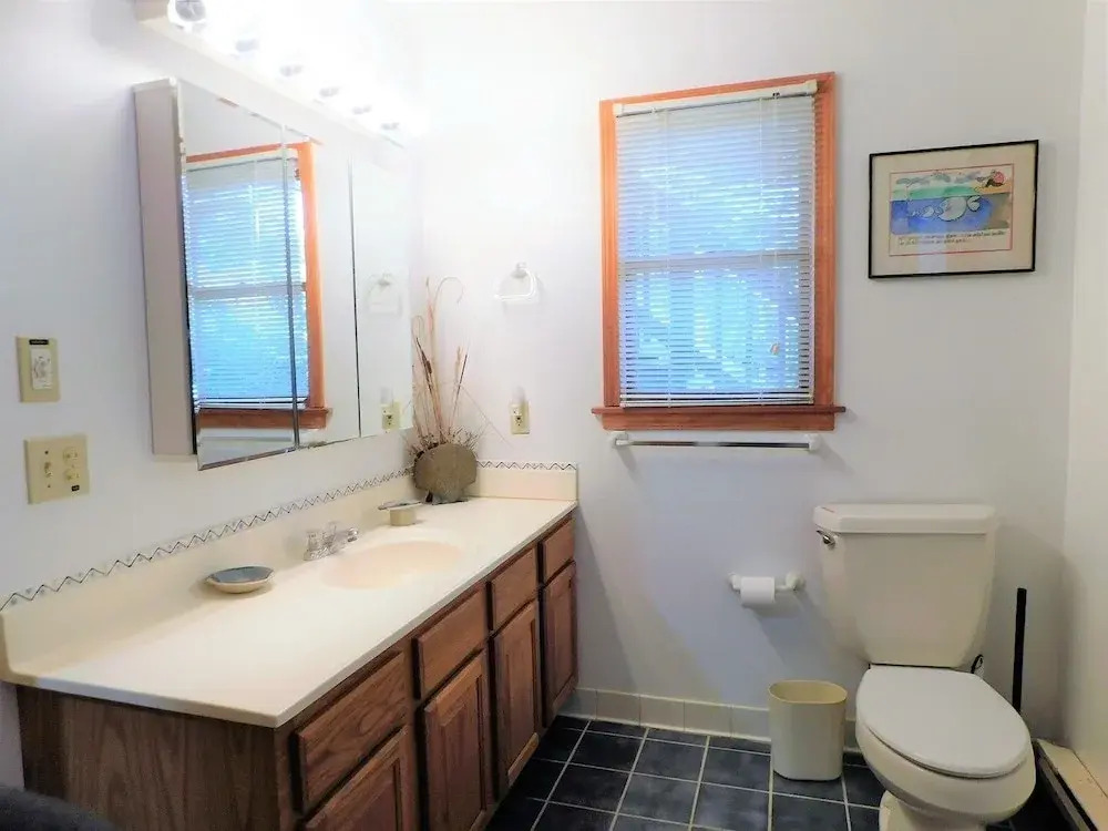 Neaptide 3 Bedrooms 2 Bathrooms Cabin