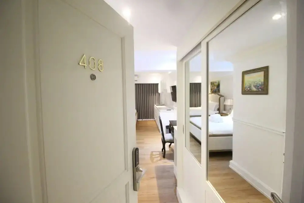 Sasha House-Hotel-Senanikom