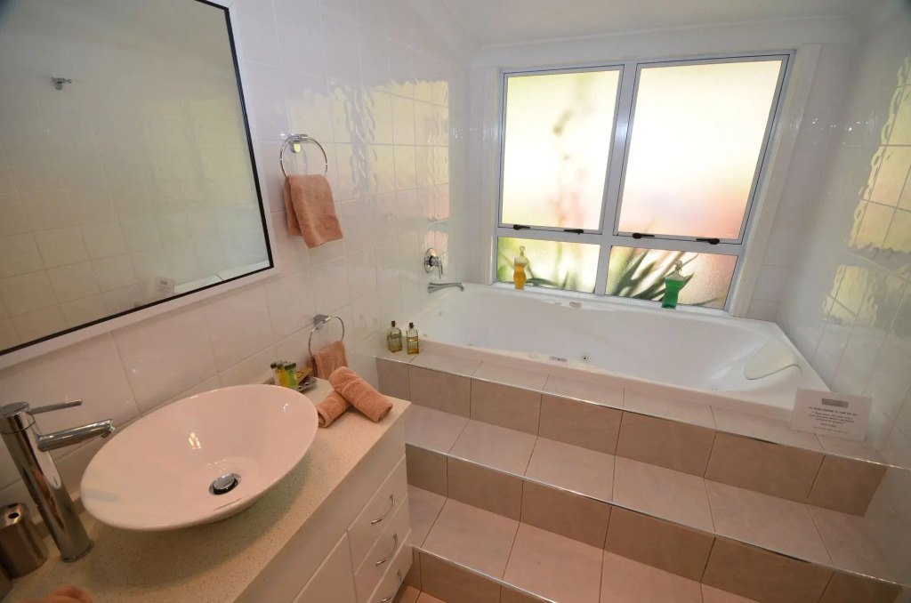 White House Ocean View Spa Villa