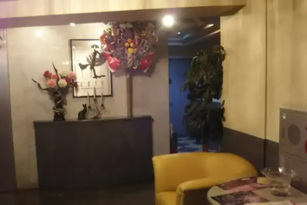 Hotel Sting
