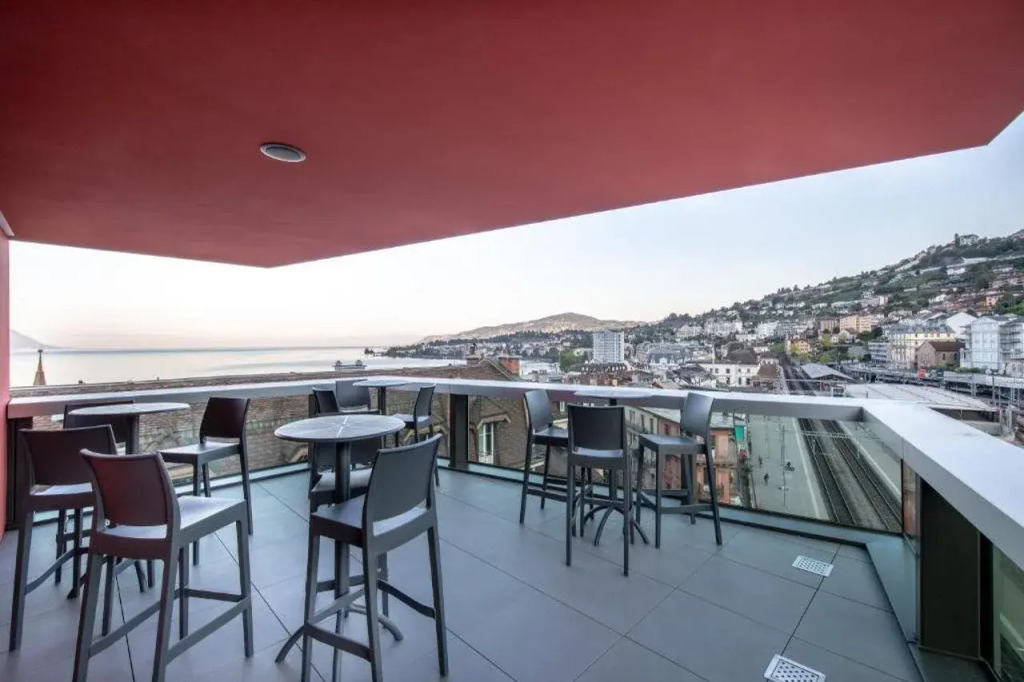 "The Freddie Mercury" Hotel
