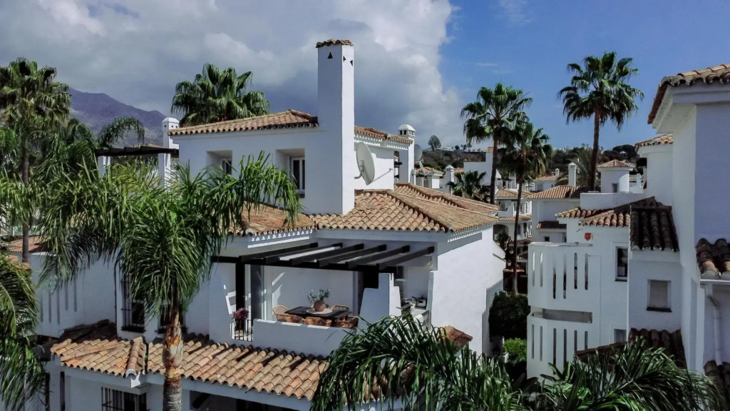 LNM39-Luxury flat close to Puerto Banus